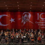 idob bir ulus uyaniyor isimli senfonik eseri izleyiciyle bulusturdu Zzaq7kZH.jpg