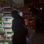 erzincanda elektrik kesildi telefon isigiyla alisveris yapildi sEev1vkG.jpg