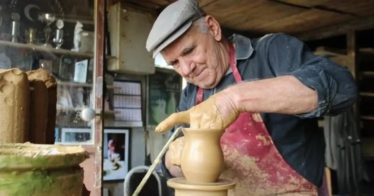 pazaryerinin usta comlekcisi salim yasar vefat etti wXuSggwZ.webp