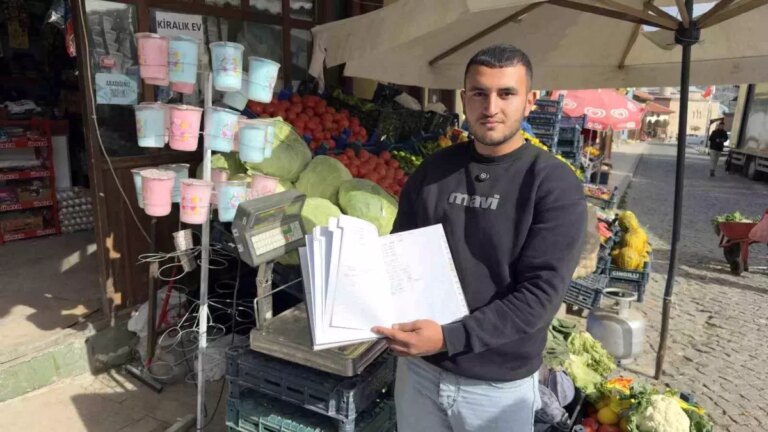 tokatta hayirseverden borc kapatma icin destek SUq19apA.jpg