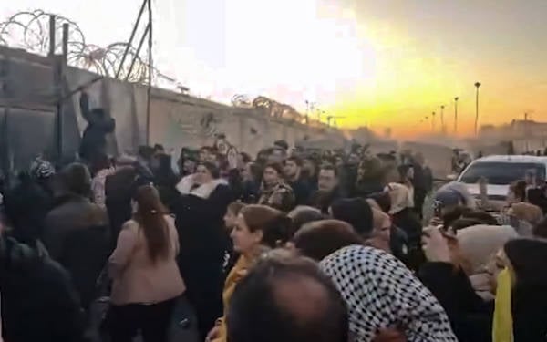 Suriye İnsan Hakları Gözlemevi Direktörü: 'Thomas Barrack Halep'teki katliamın manevi ortağıdır'