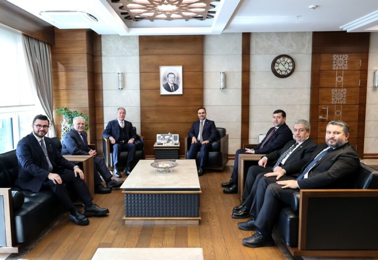 baskan-buyukkilic-baskentte-sanayi-ve-teknoloji-bakani-kacir-ile-gorustu-Gn9jmqHy.jpeg